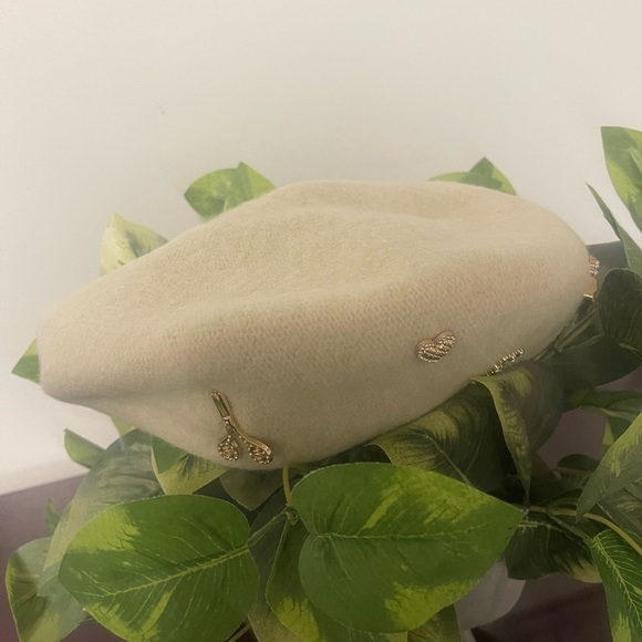 NEW! Beret “Luxury Inspired” - Picture 8 of 8